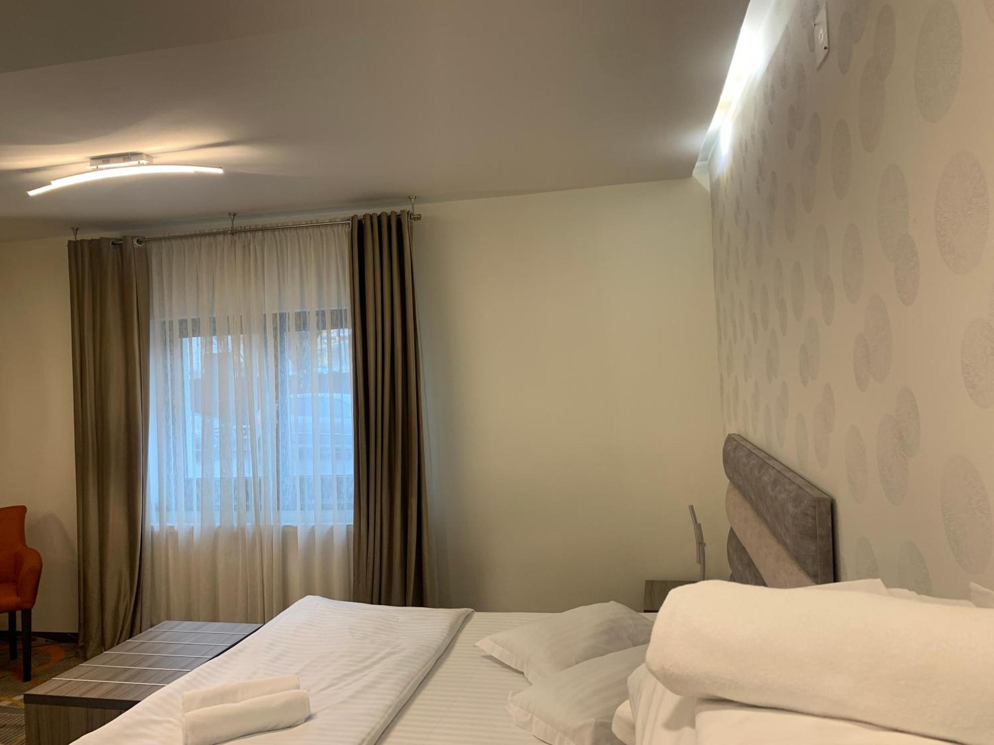 Hotel Stella Di Monte à Sibiu Extérieur photo